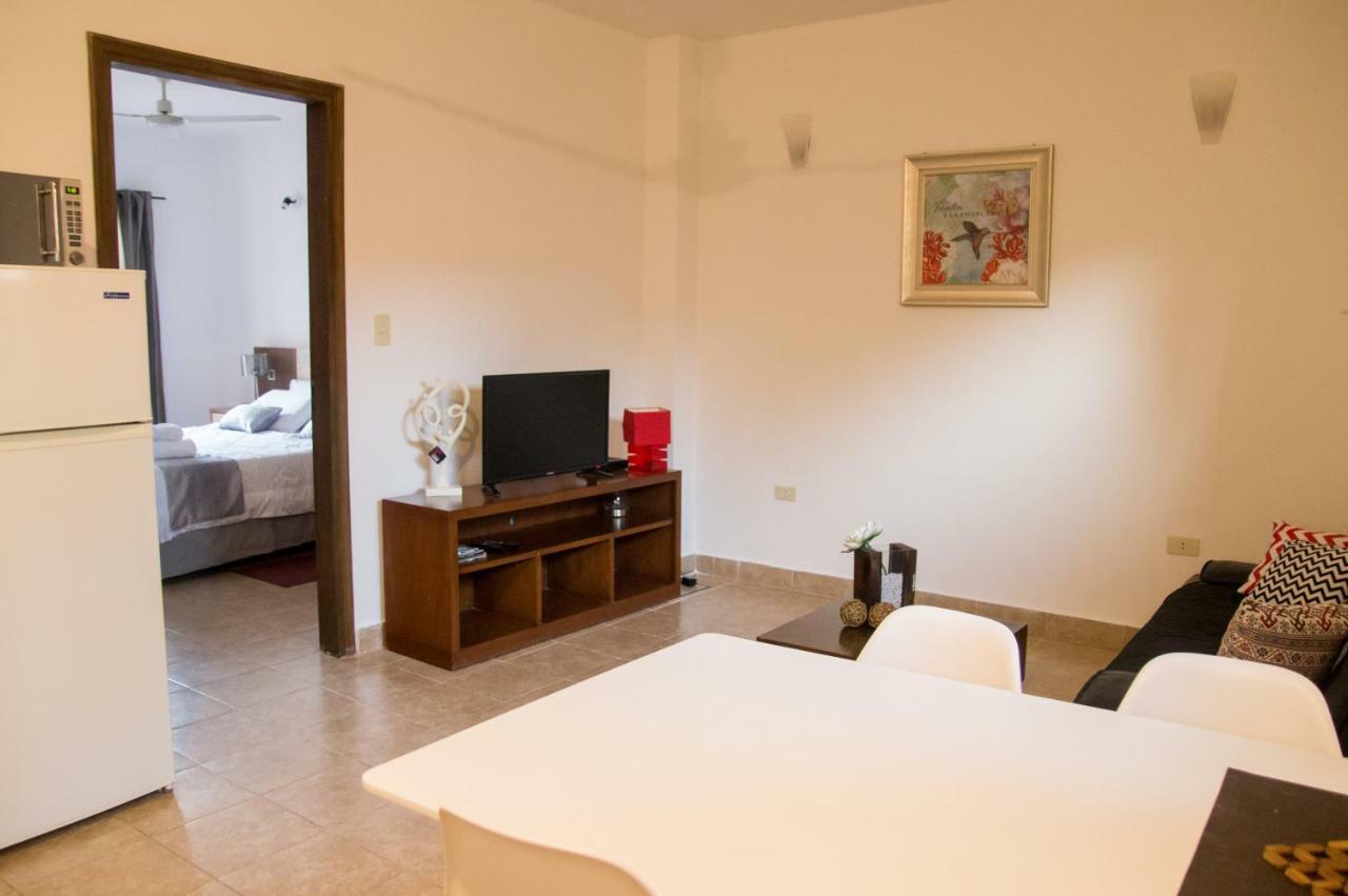 La Riviera Aparthotel Fernando de la Mora Eksteriør bilde